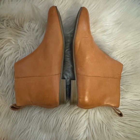 Gap Cognac Leather Booties Sz 7 - Picture 3 of 9
